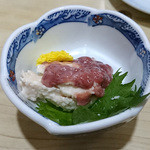 酒粕チーズ酒盗かけ