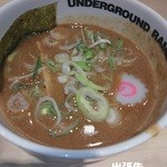 アンダーグラウンド ラーメン 頑者 - 