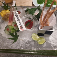 瓢斗 四条烏丸店 - 八寸：鱧（はも）の唐揚げ、新生生姜酢漬、ゴーヤトマト、鯛の笹寿司、
                    鱸（すずき）の胡瓜巻、なんば（とうもろこし）
                    