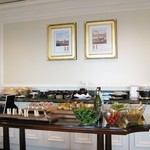 ザ・リッツ・カールトン大阪 - チェックアウト時は、お昼の軽食（クラブラウンジ）