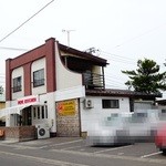 ペペキッチン - お店の入り口にも席ができたよ^^