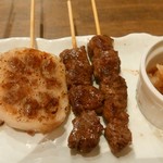 鉄板焼狭笑家もろこ - れんこん肉詰　牛はらみ