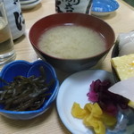 にし与 - にし与丼に付いてきます