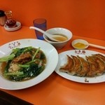 餃子会館ふく龍 - パイコー飯と焼餃子