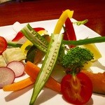 Cucina KAMEYAMA - お野菜もバーニャカウダで食べると、ひとつひとつのお野菜の味が分かるんです。