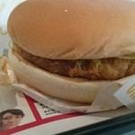McDonald's - チキンクリスプ税込み100円。