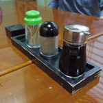 別館山田 - 卓上