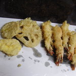 天ぷら ちはら - えび５本と野菜が出たところ