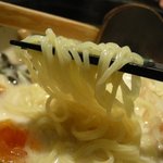 柳麺工房 十里 - 「特製塩らーめん」の麺