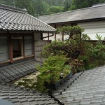 比良山荘 - 2階に中庭？