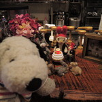 うさぎとぼく - 阿倍野の人気カフェ『うさぎとぼく』さんで
      今や絶大な人気を誇る不協和音ちゃん一家。
      そんな不協和音ちゃんのお誕生日が今月20日ということで、
      うさぼくさんのカウンター上はこんな感じになってたよ。