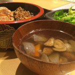 瀧口 - 炭火鶏焼き丼1000円