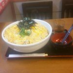 そば処 長岡屋 - 親子丼特盛り（衝撃に手ブレしまくり）2015年6月