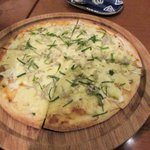 あずまし亭 - しらすとねぎのピザ2015.06.29