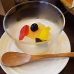 はん亭 - 口直しのピクルス