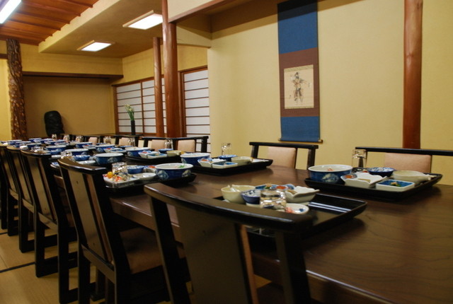 小万梅 水沢店｜本格日本料理と季節の味覚を堪能