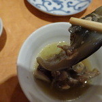 まる作 - 柔らかく臭み皆無の大きな身をパクッと食べると・・・