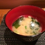 木槿 - わかめと揚げの味噌汁