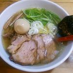 たきたろう - 塩ラーメン ＋ 味玉＋チャーシュー