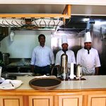 ロイヤルパラソル - ROYAL PARASOL ＠横須賀市秋谷 コックさんたち