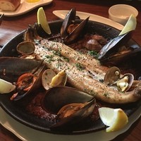 FERMINTXO - 限定1皿！天然うなぎのパエジャ〜♬
                (＾ｰ^)ノ うなぎが香ばしくて美味しかった。要予約！