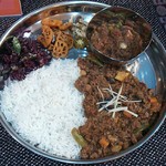 サッチェズカリー - ２種盛り（サブジ追加＆バスマティ米♡）