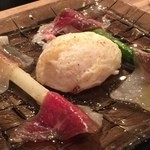 黒毛和牛一頭買い肉バル デルソーレ - 春らしい一皿。ラルドもいいね～