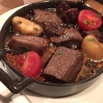 黒毛和牛一頭買い肉バル デルソーレ - 牛タンあひーじょー♪