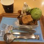 ナナズ・グリーンティー - 抹茶ワッフルパフェ・抹茶蜜（700円）_2015年6月