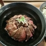 どんどん丼 - 国産牛ステーキ丼定食