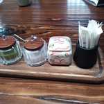 遊里庵 - 調味料等（H26.6.11撮影）