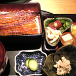 花清水 透 - うな重弁当