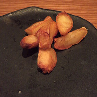 ラ・ボンヌターブル - 