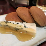 ロックフィッシュ - 2015.06①ビスケットとブルーチーズハネー