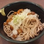 六花 たべりゃんせ - なめこおろしそば