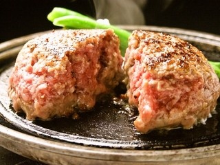 Guriru Fukuyoshi - 名物とろけるハンバーグ