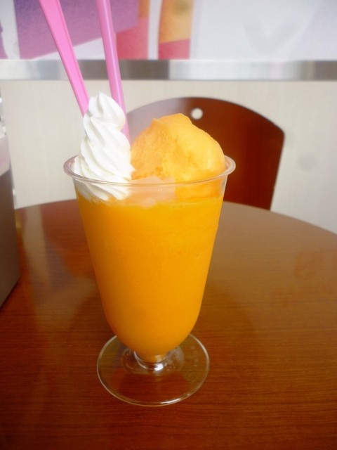 アイスクリームフロートマンゴ オレンジソルベ By Yama0117 閉店 サーティワンアイスクリーム 北松本ロードサイド店 島内 アイスクリーム 食べログ