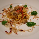 リストランテ ラ チャウ - 浅利とスモークダコのタリオリーニ、バジルの香り