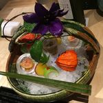 瓢斗 - （八寸）無花果の白ワイン煮、鮎の甘露煮
      
      青うりのお寿司、丸十、蓴菜