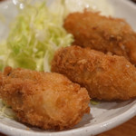 立飲みカドクラ - カキフライもビールがすすみます