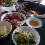 昌月苑 - ランチデートにいいぞ。但し、こってり肉食女子に限るｗｗ