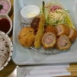 Tonkatsu Kewaike - 海老・帆立フライとヘレとんかつ膳税込1,430円by arumona