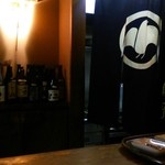 炭焼 鳥平 - カウンター席より