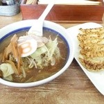 Hachiban Ramen - 小さな8番セット756円 小さな野菜ラーメン醤油 8番餃子