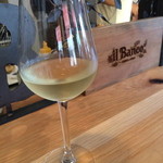 昼間からワインをゆっくり飲める幸せ〜