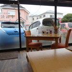 湘南茅ヶ崎 幸福餃子 - 車が3台停められます