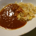 ティア 家族のテーブル - カレー焼き飯