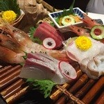 海鮮炉ばた 隠れ家 - 刺身盛り合わせ～♪