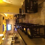 CRAFT BEER HOUSE DEVin家 - 地下に入ってみると明るい雰囲気！