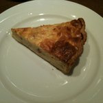 本日のキッシュ　ベーコンと玉ねぎ